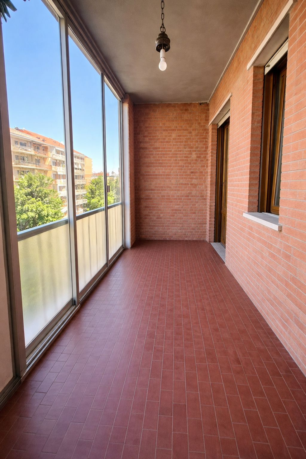APPARTAMENTO 4 LOCALI IN VENDITA A TORINO CORSO BERNARDINO TELESIO CON BOX AUTO