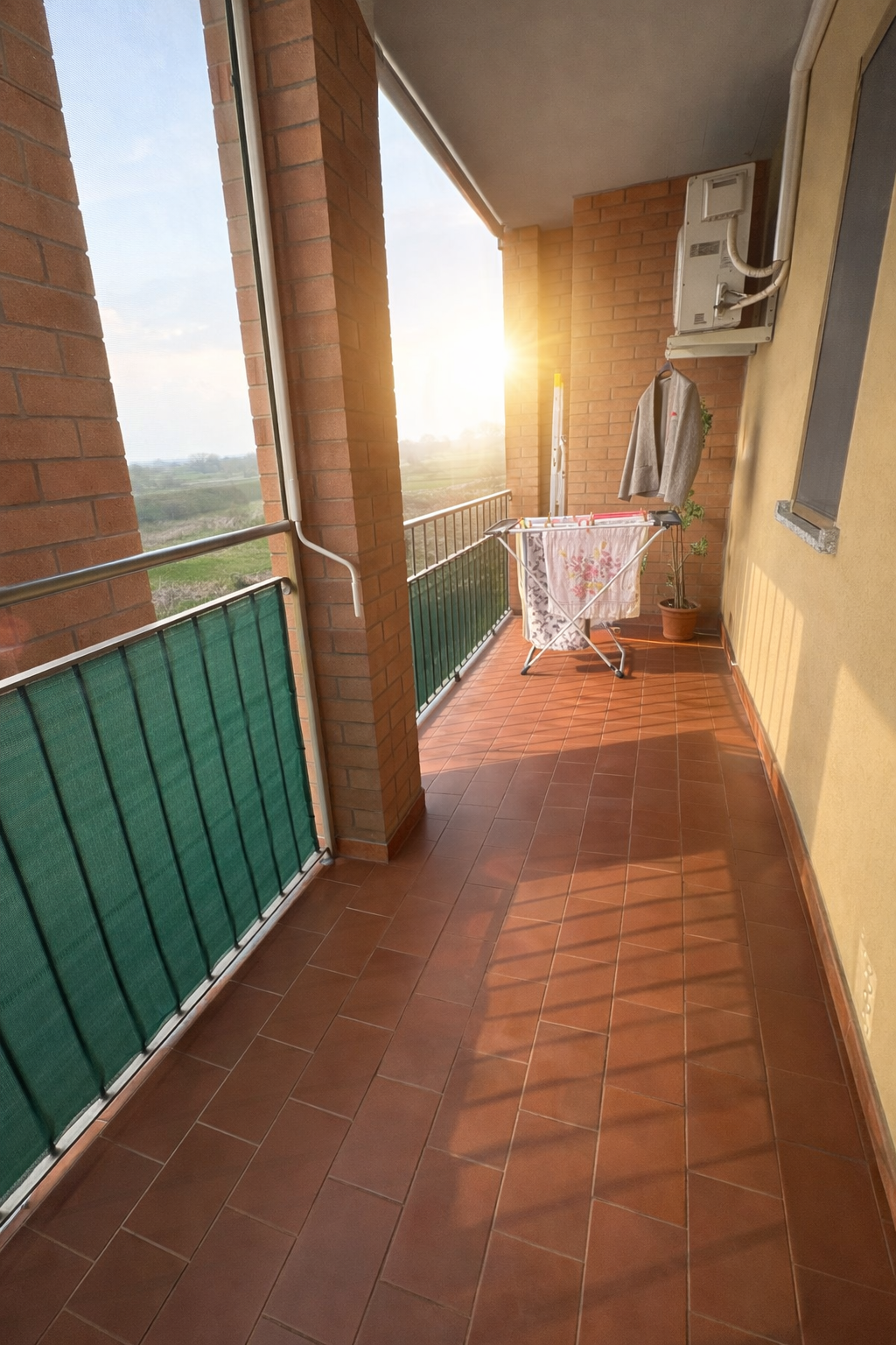 APPARTAMENTO LUMINOSO IN VENDITA A BORGARO TORINESE CON TERRAZZO