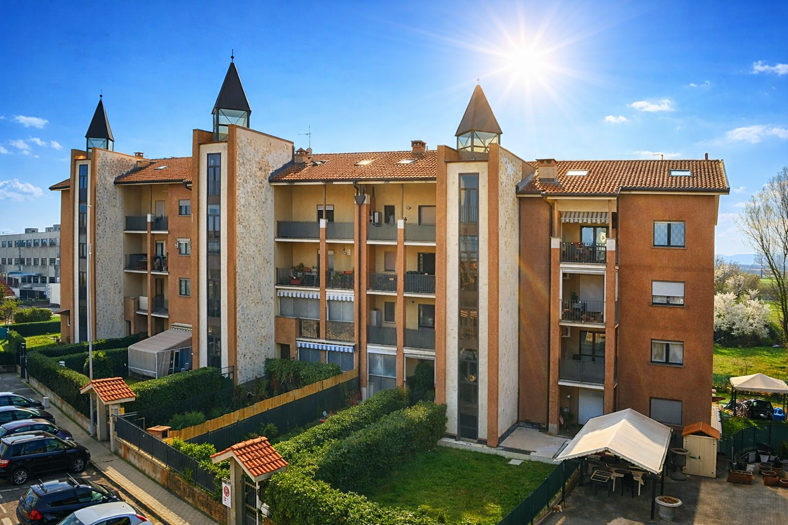 APPARTAMENTO LUMINOSO IN VENDITA A BORGARO TORINESE CON TERRAZZO