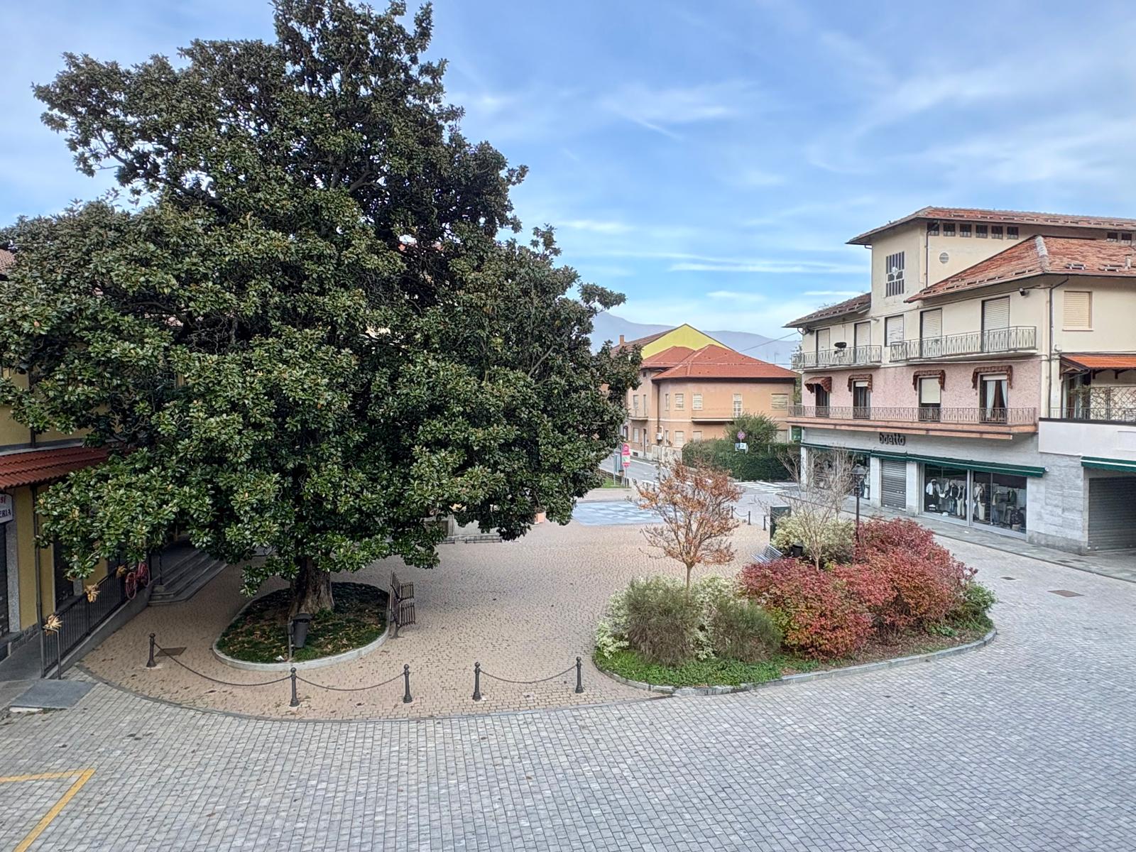 APPARTAMENTO IN VENDITA A SANT’AMBROGIO DI TORINO IN PIAZZA DEL COMUNE