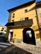 CASA SEMINDIPENDENTE STORICA IN VENDITA CON VISTA SULLA SACRA DI SAN MICHELE