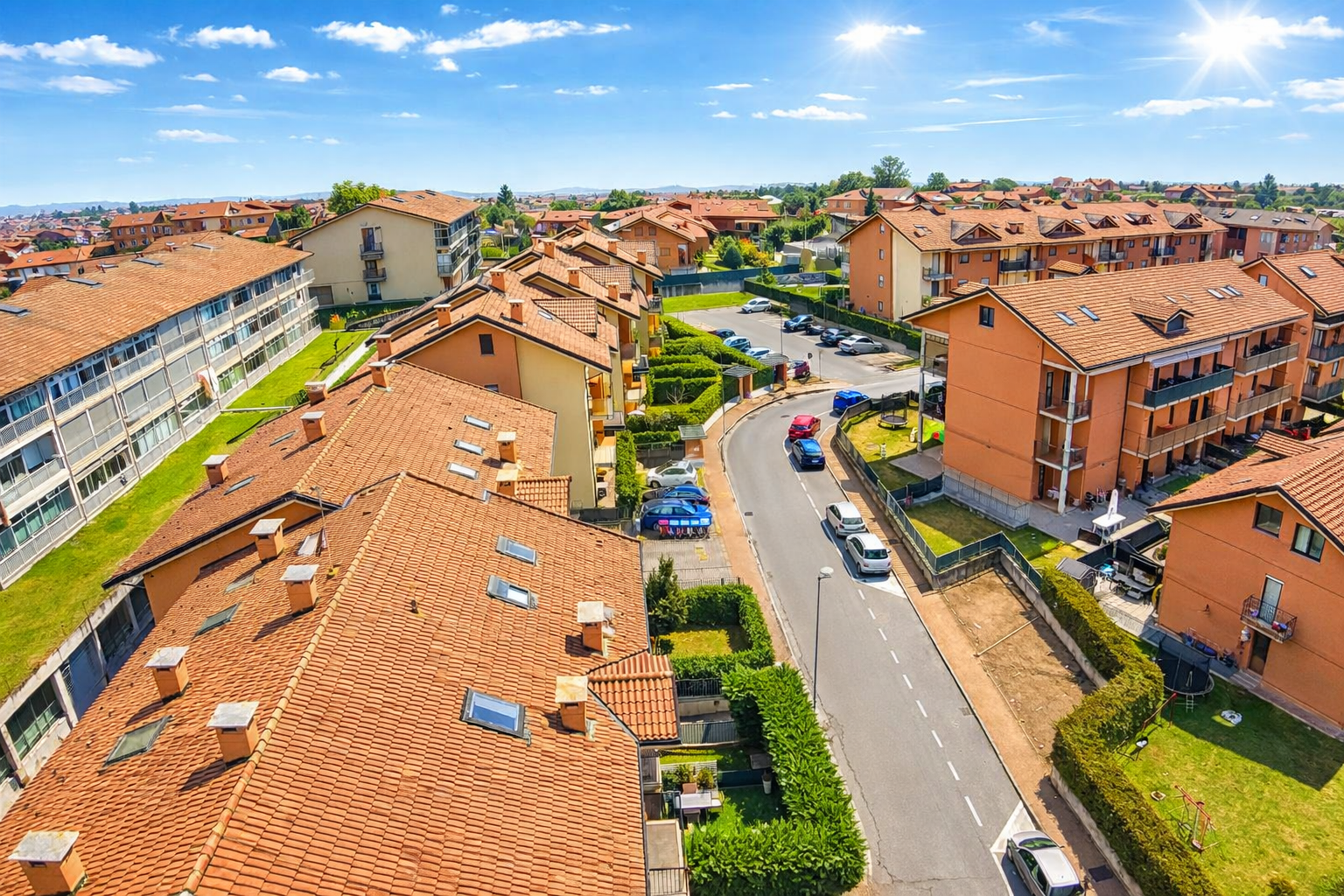 TRILOCALE IN VENDITA A PIANEZZA CON GIARDINO ESCLUSIVO
