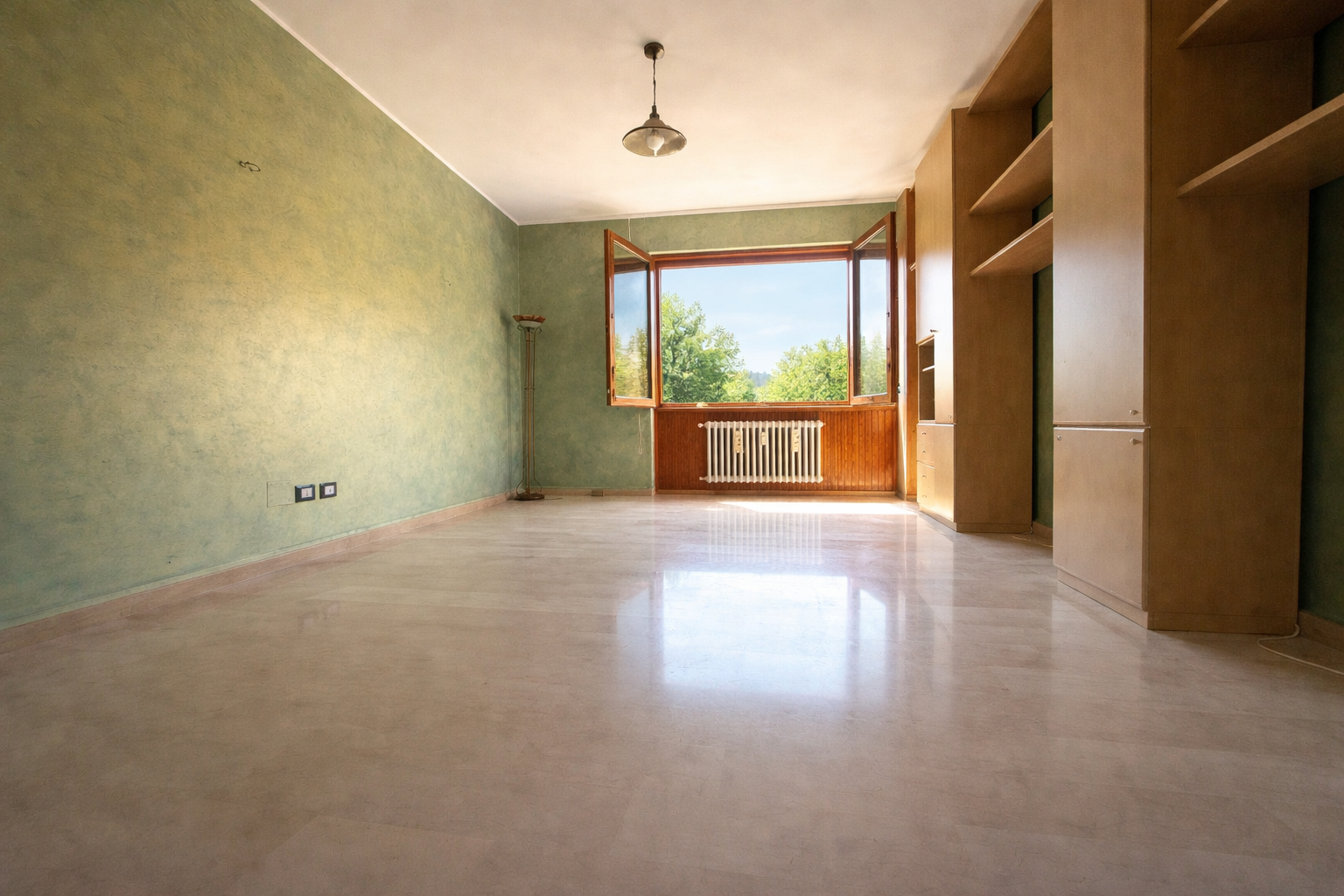 QUADRILOCALE IN VENDITA A SANT’AMBROGIO CON BOX E CANTINA