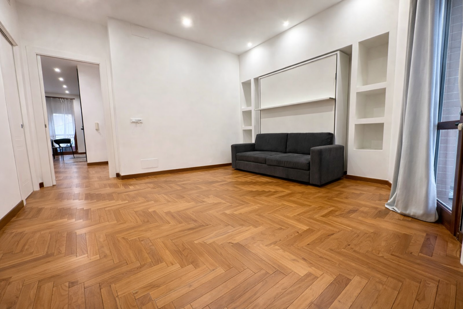 APPARTAMENTO RISTRUTTURATO IN VENDITA A VOLPIANO CENTRO CON TERRAZZO