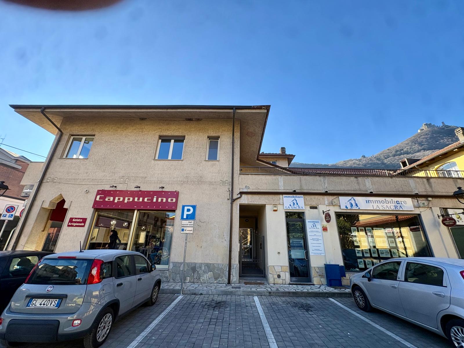 APPARTAMENTO IN VENDITA A SANT’AMBROGIO DI TORINO IN PIAZZA DEL COMUNE