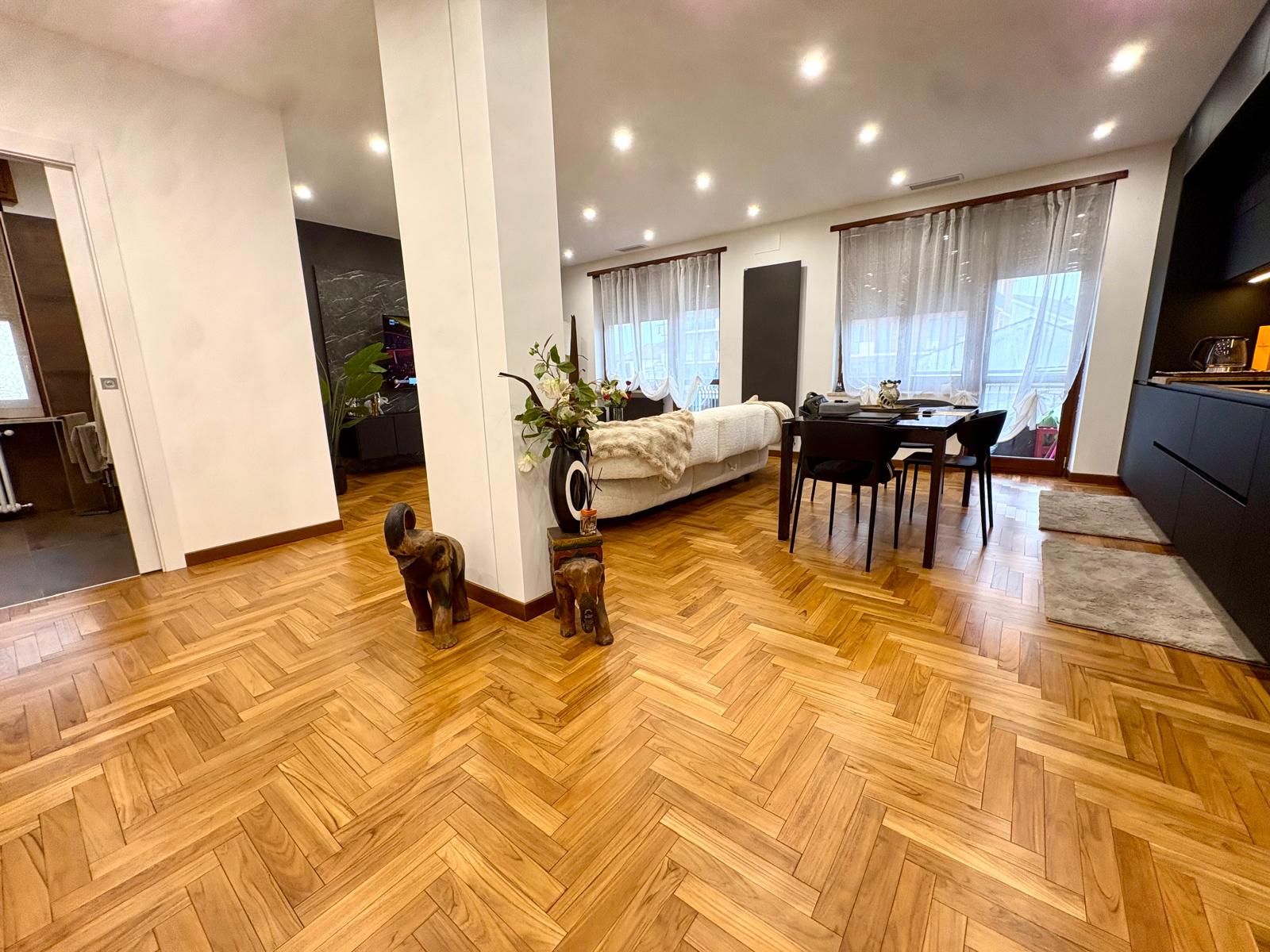 APPARTAMENTO RISTRUTTURATO IN VENDITA A VOLPIANO CENTRO CON TERRAZZO