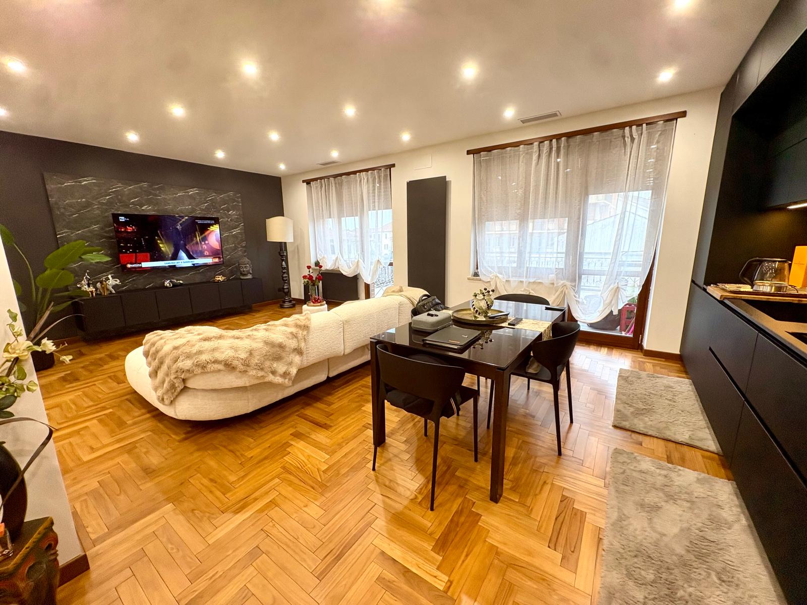 APPARTAMENTO RISTRUTTURATO IN VENDITA A VOLPIANO CENTRO CON TERRAZZO