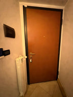 DUE LOCALI IN CENTRO PAESE CON POSIZIONE STRATEGICA