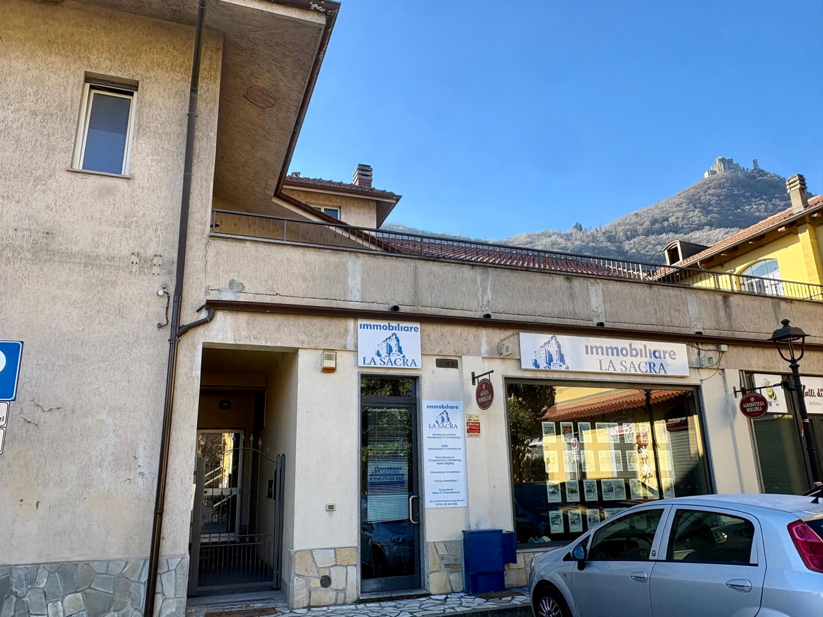 APPARTAMENTO IN VENDITA A SANT’AMBROGIO DI TORINO IN PIAZZA DEL COMUNE