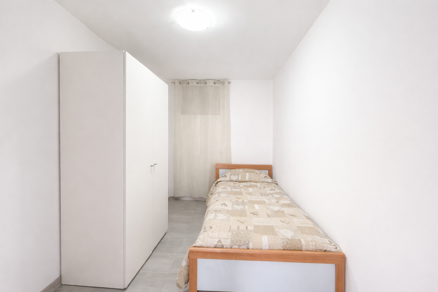 CASA RISTRUTTURATA IN VENDITA CON CORTILE PRIVATO E ARREDO INCLUSO