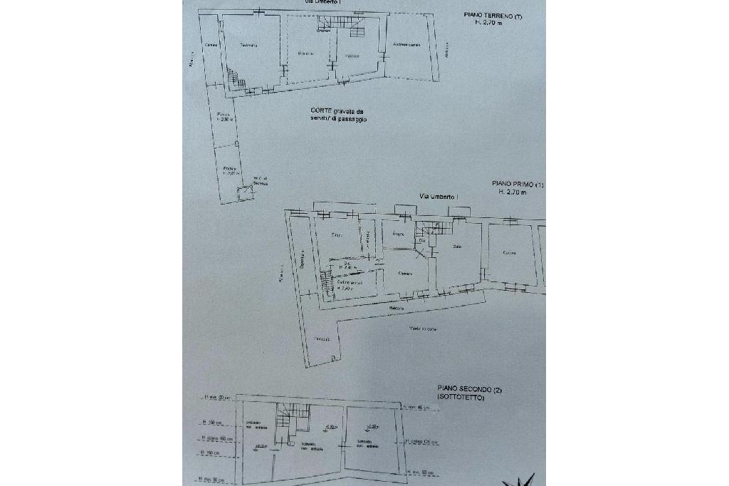 CASA SEMINDIPENDENTE IN AFFITTO A SANT’AMBROGIO CON CORTE ESCLUSIVA