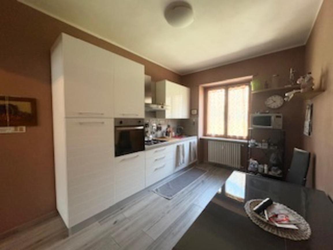 APPARTAMENTO IN VENDITA A CAPRIE ULTIMO PIANO CON ASCENSORE