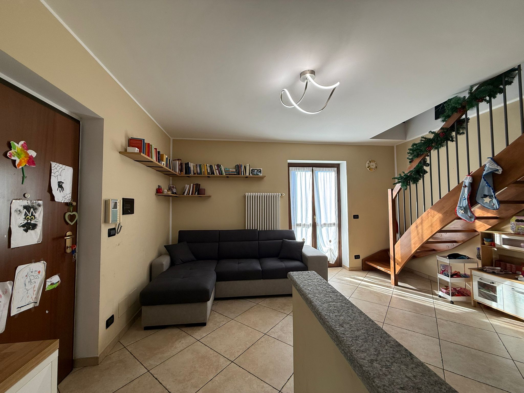APPARTAMENTO IN VENDITA A CAPRIE CON TERRAZZO E BOX AUTO